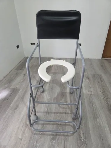Cadeira de Banho com Rodinhas de Trava