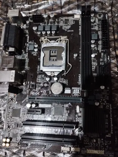 "Placa-Mãe_GA-H110M"
