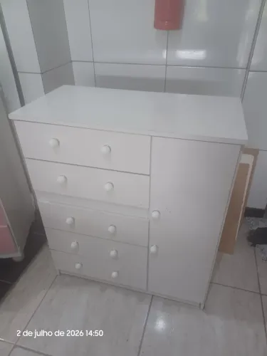 Cômoda branca 5 gavetas