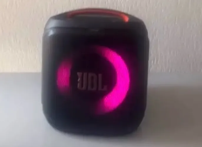 JBL PartyBox Encore Essential 2 - zerada sem detalhes ! Pouco usada 