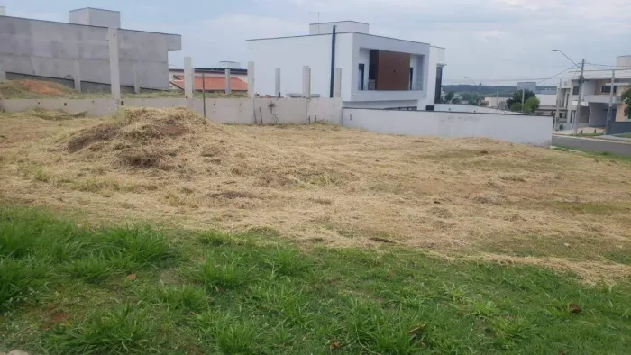 Terreno à venda no Condomínio Lagos D'Icaraí em Salto/SP