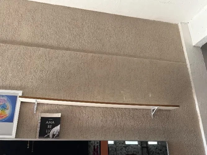 Prateleira 1,60m x 17,5 com 2 mãos francesas