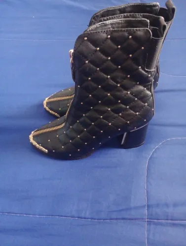 Bota Chanel impecável