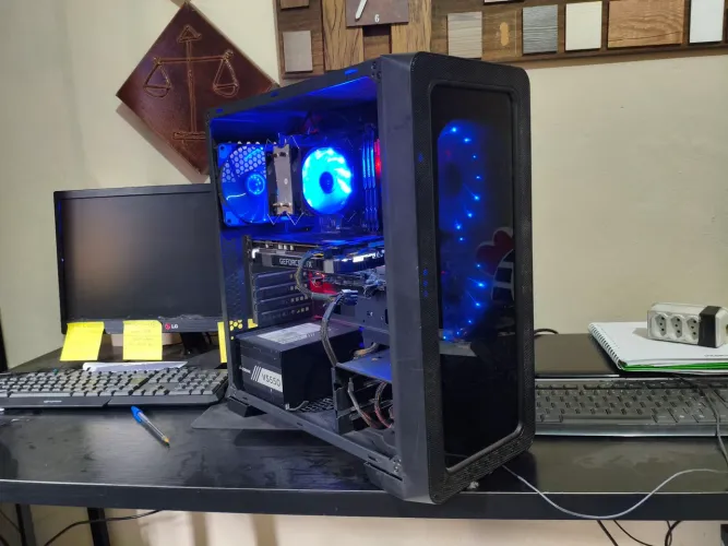Pc gamer Ryzen 7 5800x + RTX 2060 SUPER + 24GB RAM + SSD NVME