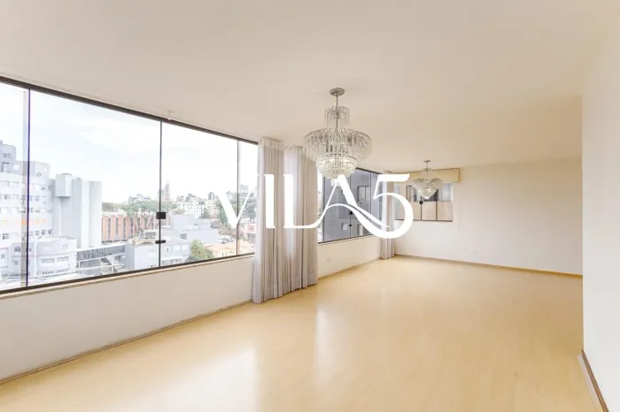 Duplex com 255m² privativos Bigorrilho: Espaço e vista livre