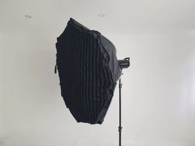 Softbox da Triopo, 100cm, com grid, ótima condição.