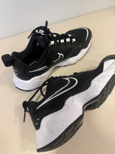 Tenis nike