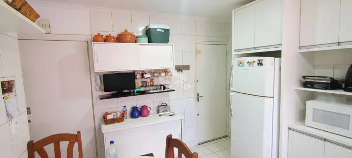 Apartamento 2 Quartos com Vista Mar em Barreiros - Próximo à Av. Leoberto Leal