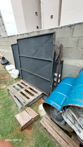 Portas de latão
