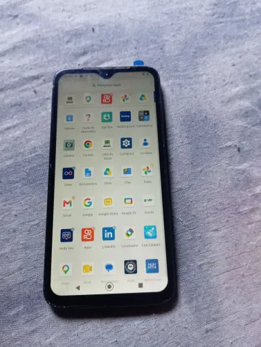 Vendo celular moto g8 plus 64gb todo ok 300 reais