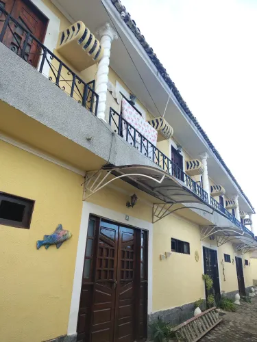 Casas para ALUGUEL ANUAL MOBILIADAS NA MASSAGUEIRA M. DEODORO AL.e 1 APT MOBILIADO c PISC