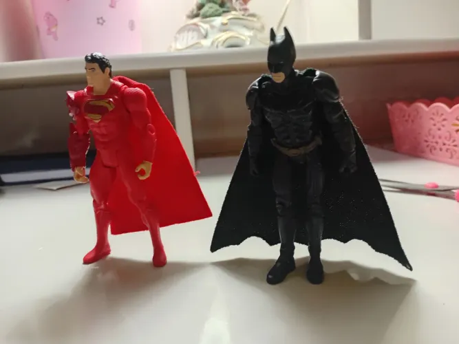 2 Bonecos DC - Batman e Superman para colecionadores
