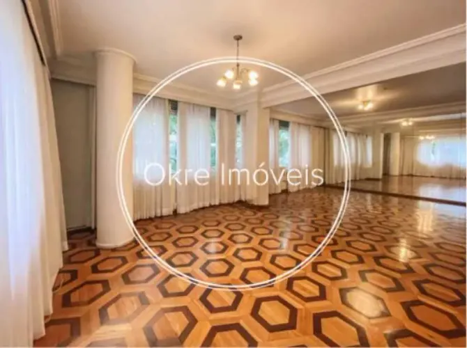 Ótimo apartamento de 3 quartos e 2 salas à venda em Copacabana - 210m2