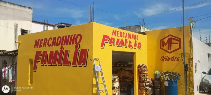 LETREIROS E DESENHOS