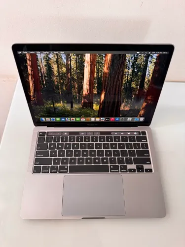 macbook pro 13 i7 16gb