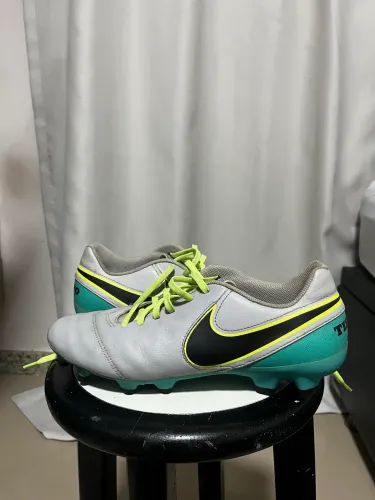 Chuteira Nike Tiempo Legend 6 Club FG Original - Tam. 42/43 - Ótimo Estado