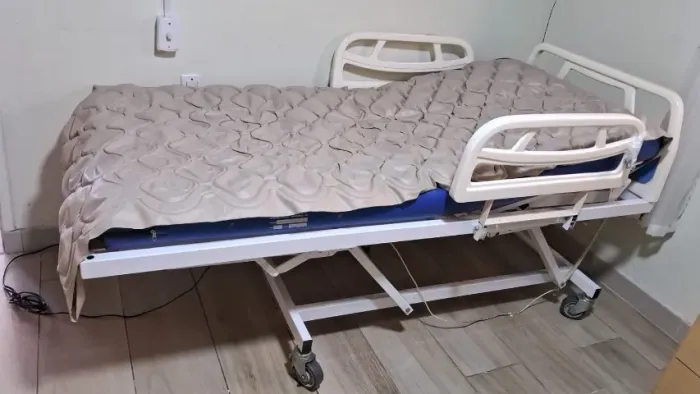 cama hospitalar e colchão anti escarras