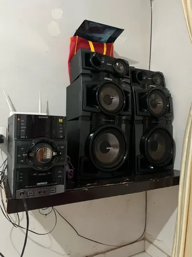 Vendo caixa de som - SONY