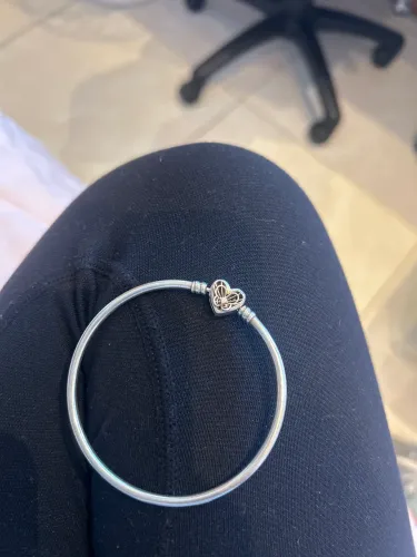 bracelete rígido pandora
