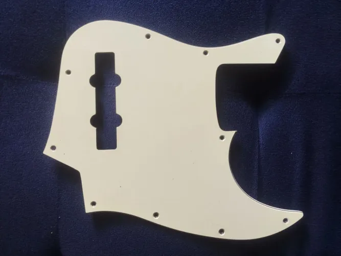 Escudo Squier Jazz Bass 