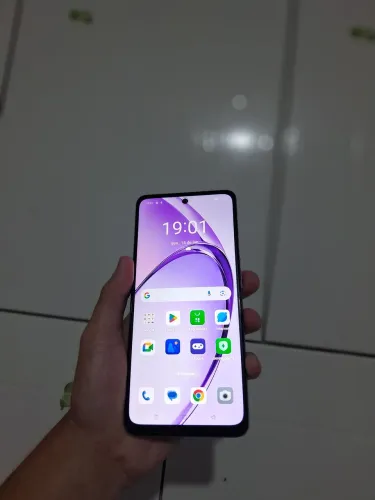 OPPO A60 256GB / 8GB RAM ? Impecável (Igual a Novo)