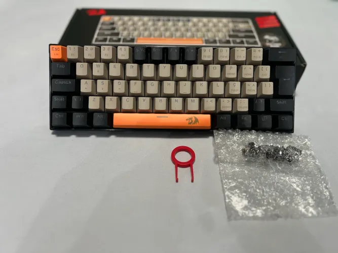 Teclado gamer lakshmi redragon