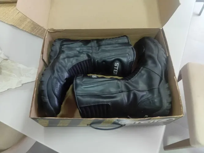 Bota motociclista 