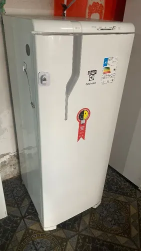 Geladeira Re31 Eletrolux