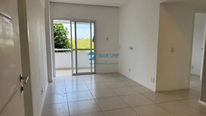 Apartamento à venda no Condomínio Onda Carioca Club - Recreio dos Bandeirantes com 2 quart