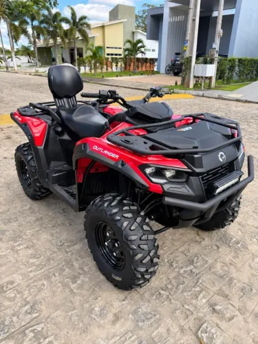 Quadriclo CAN AM 700 MAX 2025 EXTRA