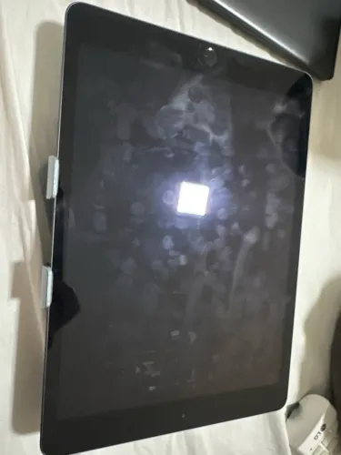 IPAD 7 GERAÇÃO - SEM MARCAS DE USO