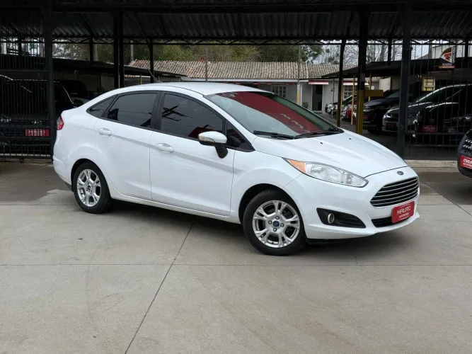 Ford Fiesta Sedan SE 1.6 16V Flex 4P 2014