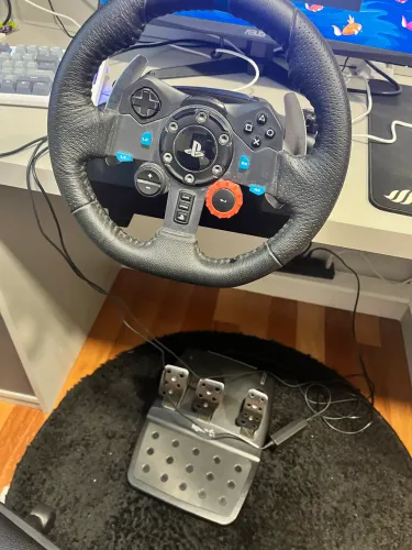 Logitech G29 + Pedais - Perfeito Estado - PS4/PS5/PC - Santo André