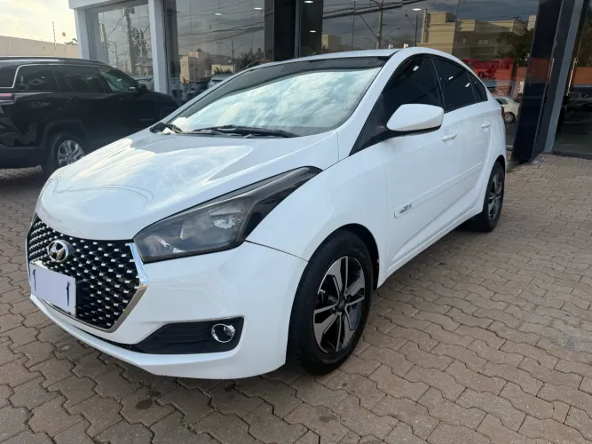 Hyundai HB20S C.plus/c.style1.0 Flex 12V Mec. 4P 2014