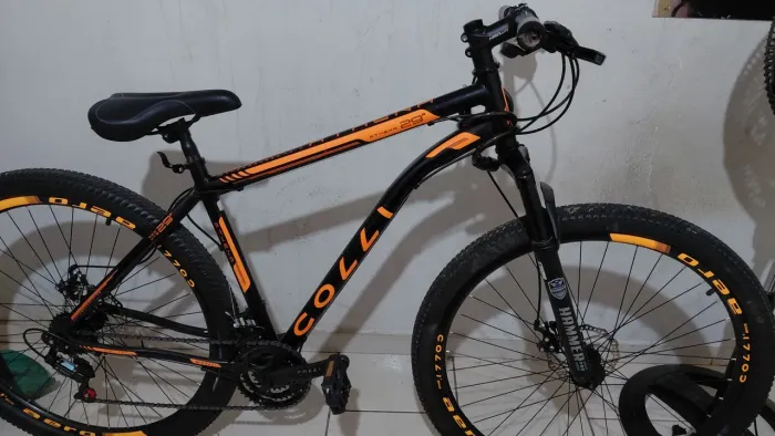 bicicleta aro 29 nova não faz nem 3 messes que foi comprada valor 700$