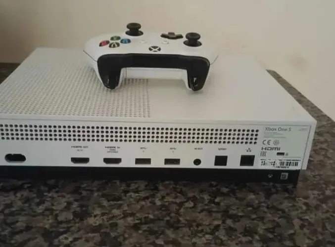 Xbox One s
