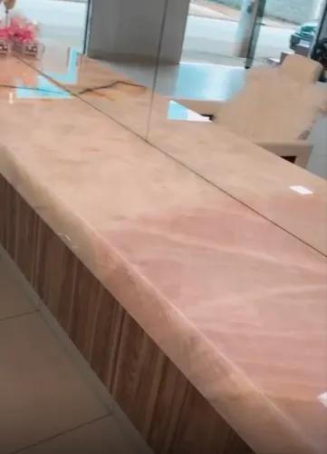 Vendo bancada translúcida