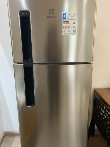 Geladeira Electrolux inox 320 litros nova , nunca usada!