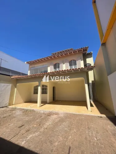 CASA RESIDENCIAL OU COMERCIAL PARA LOCAÇÃO