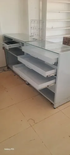 Balcão caixa e expositor