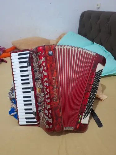 Sanfona marinucci Itáliana 120B