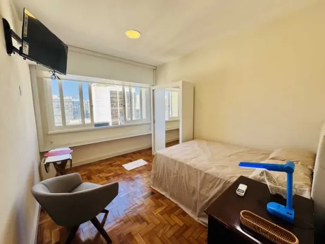 Excelente apartamento reformado e mobiliado do lado do metrô Uruguaiana