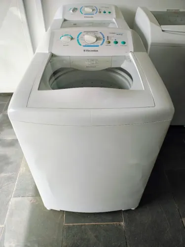 Máquina de lava usada 12kg 110 volts Electrolux