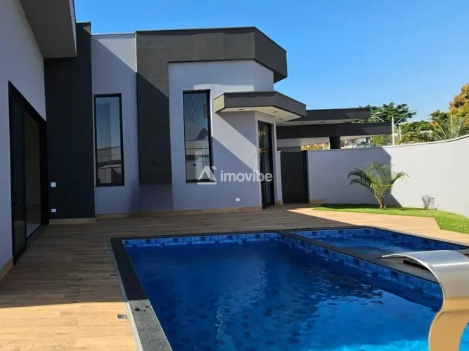 Casa de esquina no Condomínio Ipês Amarelos em Americana