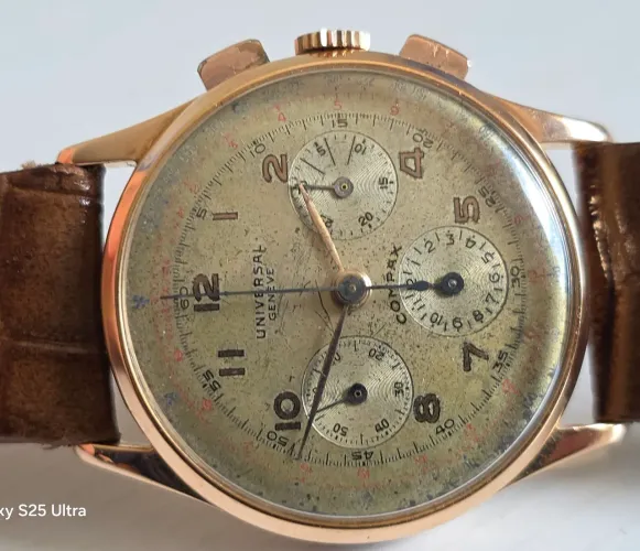 Relógio Universal Geneve Compax. Ouro 18 k.