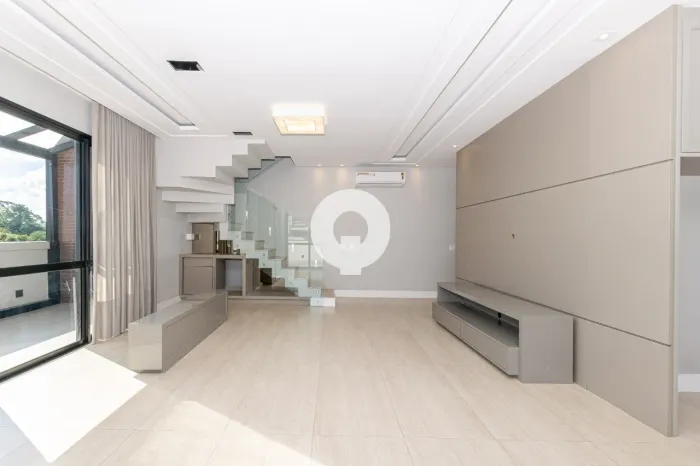 COBERTURA DUPLEX NO JUVEVÊ COM TERRAÇO, VISTA ABERTA, 2 SUÍTES E 4 VAGAS