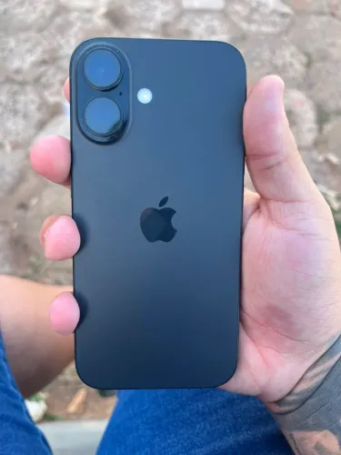 IPHONE 16 128gb (troco em pc gamer) 