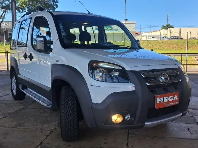 Fiat Doblo Adv.ext./adv.ext.loc. 1.8 16V Flex 2016