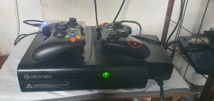 XBOX SUPER SLIM HD LOTADO DE JOGOS