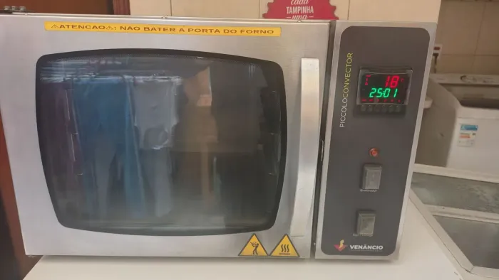 Forno Elétrico Convector Piccolo 4 Esteiras Fc4em Venâncio